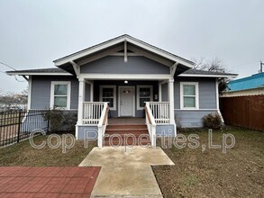 1908 N St Mary's St in San Antonio, TX - Building Photo - Building Photo