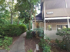 602 Wynnes Ridge Cir SE in Marietta, GA - Building Photo - Building Photo