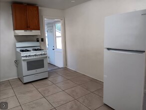 141 White St in Daytona Beach, FL - Building Photo - Building Photo