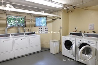 33 Lancaster Terrace in Brookline, MA - Building Photo - Building Photo