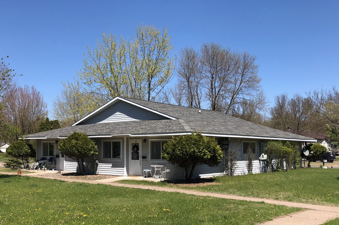 1903 2nd Ave NE, Unit #1 in Menomonie, WI - Building Photo