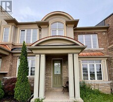 3089 Neyagawa Blvd in Oakville, ON - Building Photo
