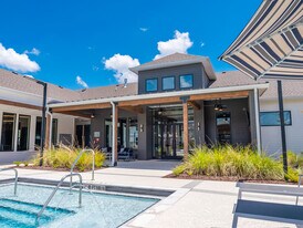 The Waters at Crestview in Crestview, FL - Building Photo