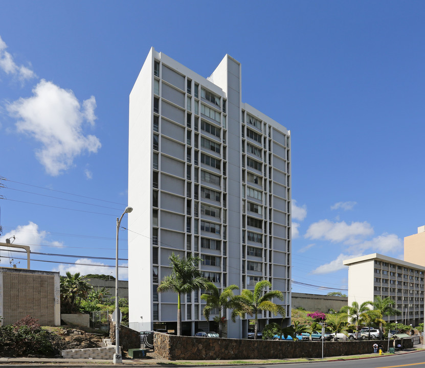 Lakeview Terrace in Honolulu, HI - Building Photo