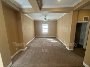 7071 Lake Joanne Dr in Pensacola, FL - Foto de edificio - Building Photo