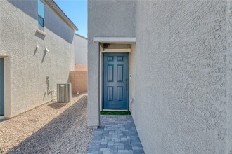 5377 Lynn Crk Ave in Las Vegas, NV - Building Photo - Building Photo