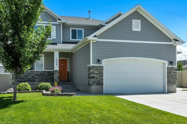 7528 N Evans Ranch Dr in Eagle Mountain, UT - Building Photo - Building Photo