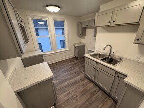 1003 Georgia Ave, Unit 1003 Georgia Ave in Sheboygan, WI - Building Photo - Building Photo