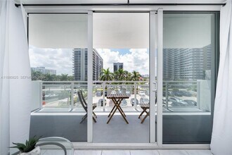 2030 S Ocean Dr in Hallandale Beach, FL - Foto de edificio - Building Photo