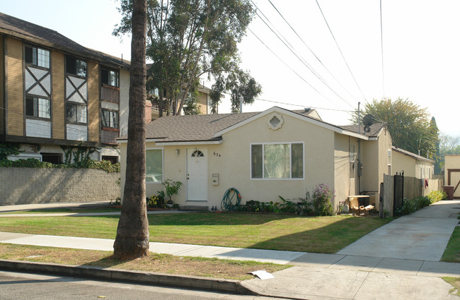 634 Raleigh St in Glendale, CA - Building Photo - Building Photo