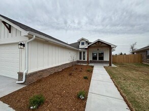 3112 Mt Nebo Dr in Yukon, OK - Building Photo - Building Photo