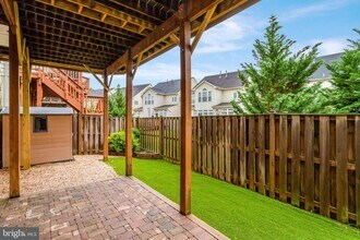 6809 Morning Brook Terrace in Alexandria, VA - Building Photo - Building Photo