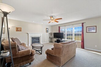 705 Bergamot Dr in Savoy, IL - Building Photo - Building Photo