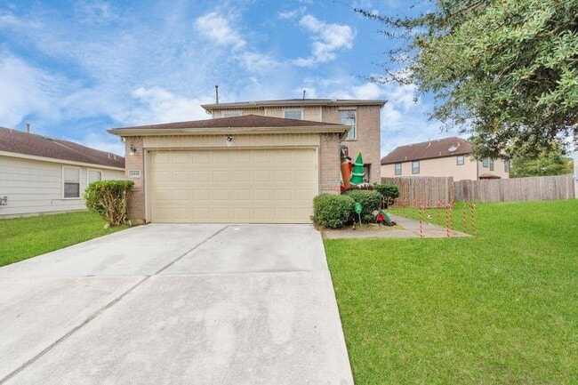 property at 4415 Twisting Pine Ct