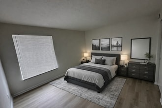 5465 Kirby Ave in Cincinnati, OH - Foto de edificio - Building Photo