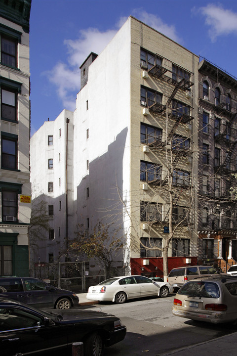 624 E 11th Street in New York, NY - Building Photo