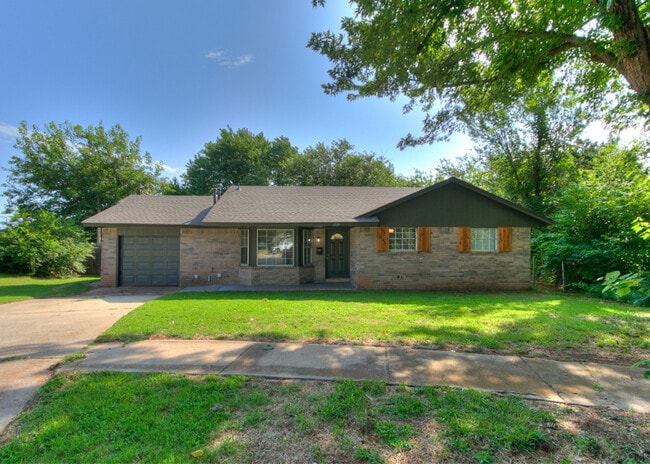 property at 1519 Rockridge Ct