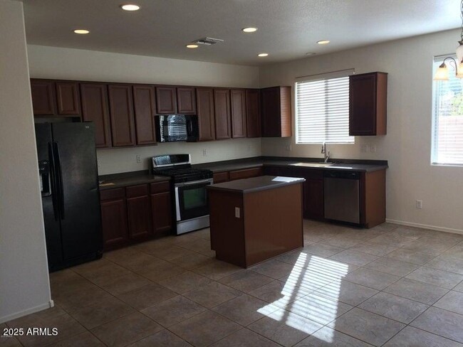 31312 N Cavalier Dr in Queen Creek, AZ - Building Photo - Building Photo