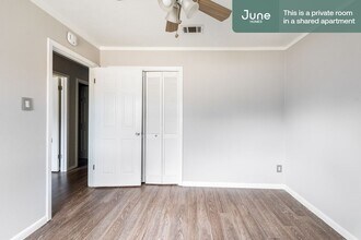 10307 Quail Ridge Dr-Unit -B in Austin, TX - Building Photo - Building Photo