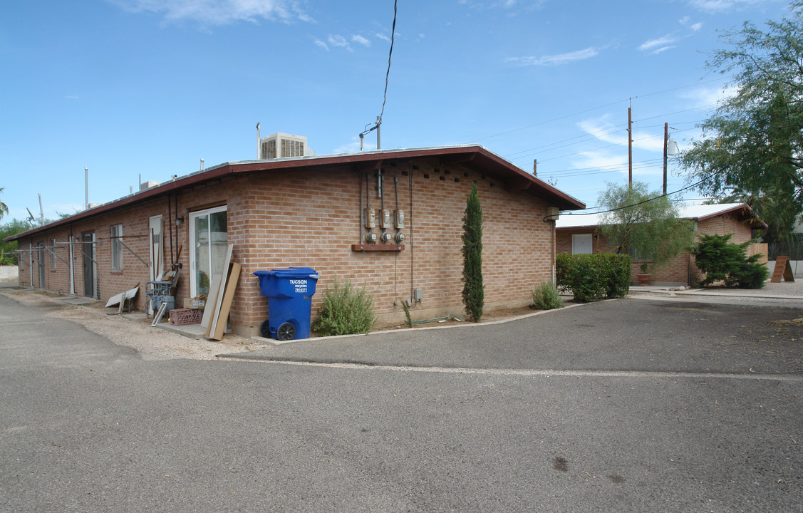 201-211 E Glenn St in Tucson, AZ - Building Photo