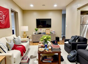 328 Saint Paul St, Unit 3 in Brookline, MA - Building Photo