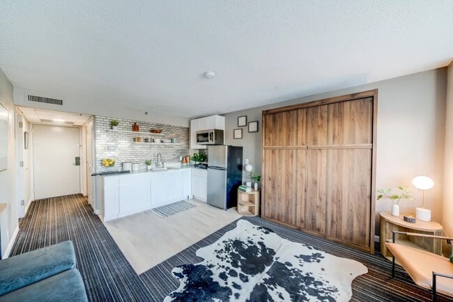 TEAK Living in Houston, TX - Building Photo - Building Photo