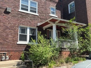 629-631 S 19th Ave in Omaha, NE - Building Photo - Building Photo