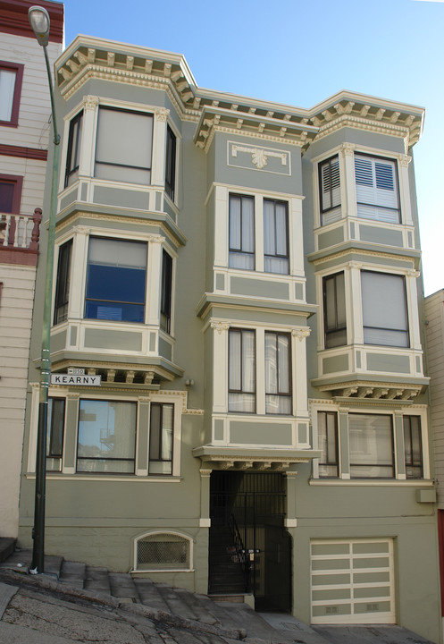 1142 Kearny St in San Francisco, CA - Building Photo