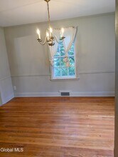 1556 Dean St in Niskayuna, NY - Building Photo - Building Photo