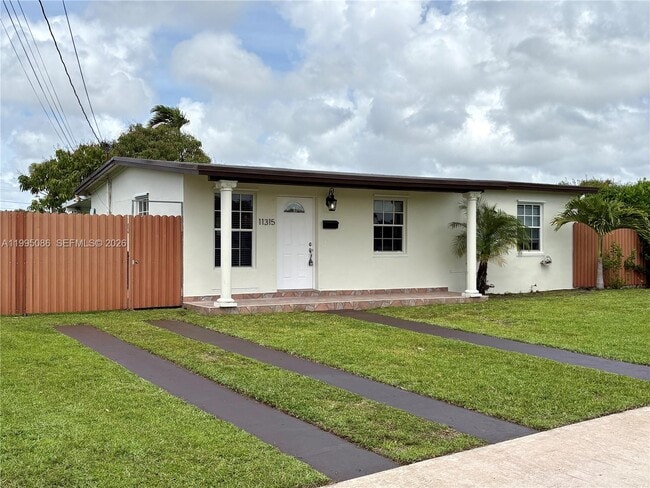 11315 SW 58th Terrace in Miami, FL - Building Photo - Building Photo