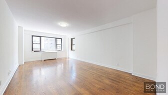 405 E 56th St in New York, NY - Building Photo