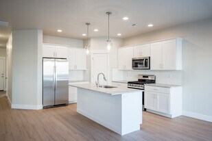 304 Johnson Rd in Fruitland, ID - Building Photo