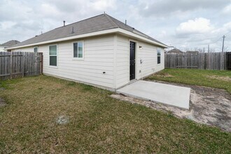 5918 Dawn Misty Ln in Houston, TX - Building Photo - Building Photo