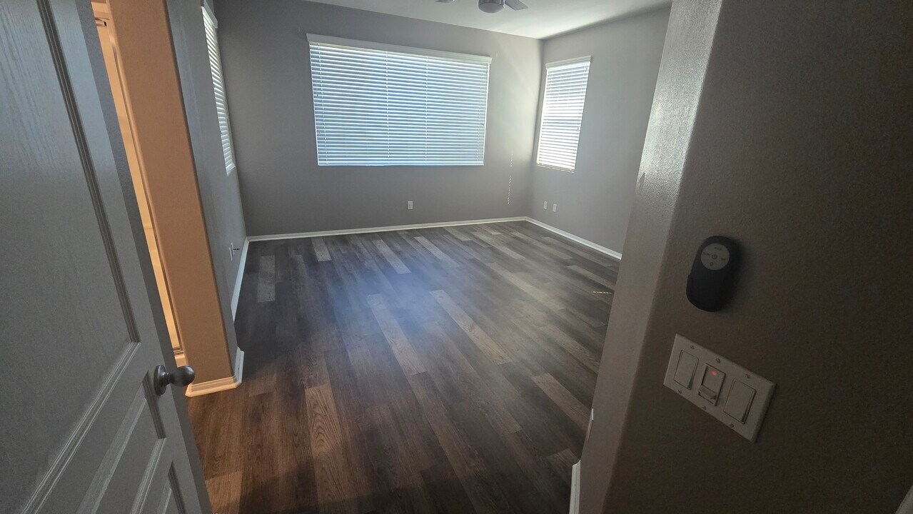 29326 St Andrews in Lake Elsinore, CA - Building Photo