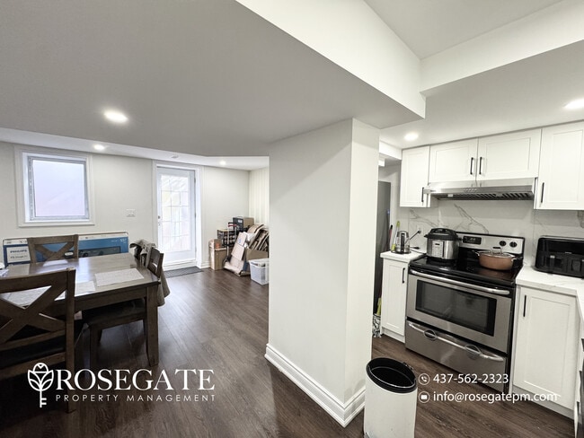 3324 Chief Mbulu Way in Mississauga, ON - Building Photo - Building Photo