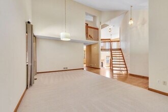 9584 Las Colinas Dr in Lone Tree, CO - Building Photo - Building Photo
