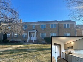 61 Stonehurst Blvd in Freehold, NJ - Building Photo