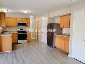 1135 Valley Forge Dr in Indianapolis, IN - Building Photo - Building Photo