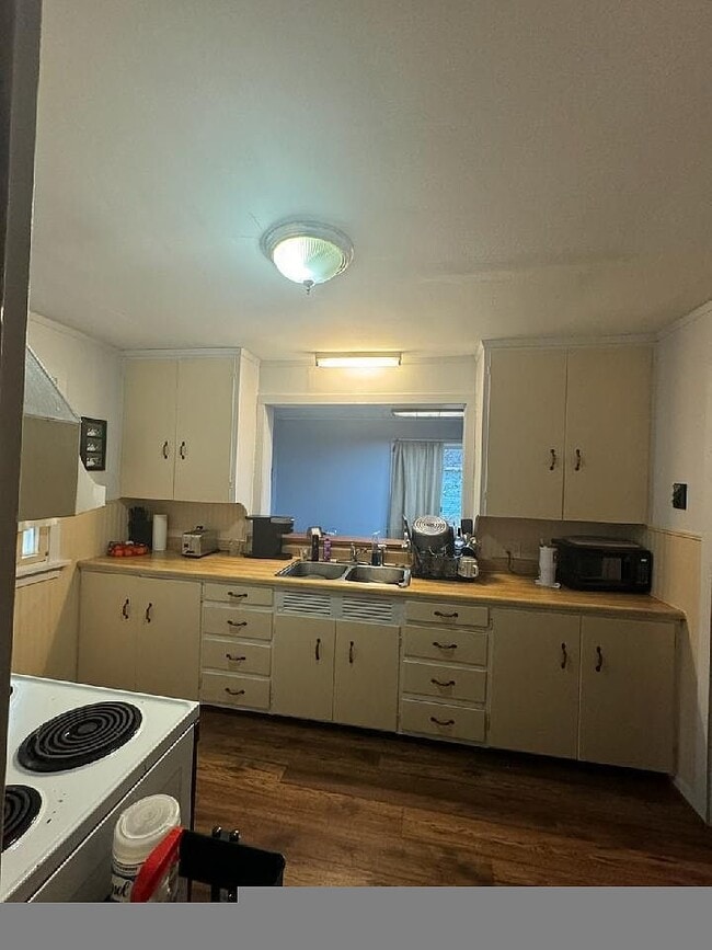 21 Hart St in Fredonia, NY - Building Photo - Building Photo
