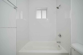 14750 NE 7th Ave in Miami, FL - Building Photo - Building Photo