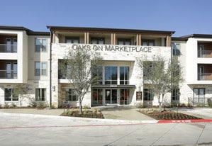 Axis Marketplace in Kyle, TX - Building Photo