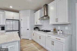 1011 Monocacy Crossing Pkwy in Brunswick, MD - Building Photo - Building Photo