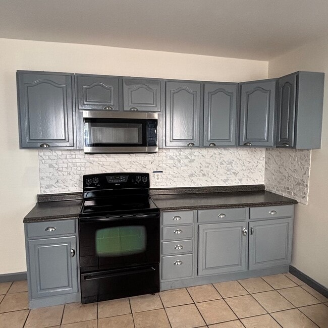 19 Topliff St, Unit 2