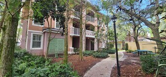 6692 W Sample Rd in Coral Springs, FL - Building Photo