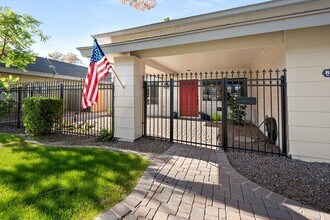 8464 N 7th Ave in Phoenix, AZ - Building Photo - Building Photo