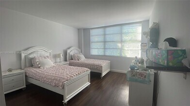 1001 91st St in Bay Harbor Islands, FL - Building Photo - Building Photo