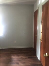 6331 Tautenhahn Rd photo'