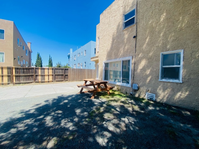 property at 1140 West St