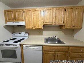 122 Dustin St in Boston, MA - Building Photo - Building Photo