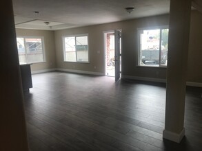 1509 E 108th St in Los Angeles, CA - Building Photo - Interior Photo